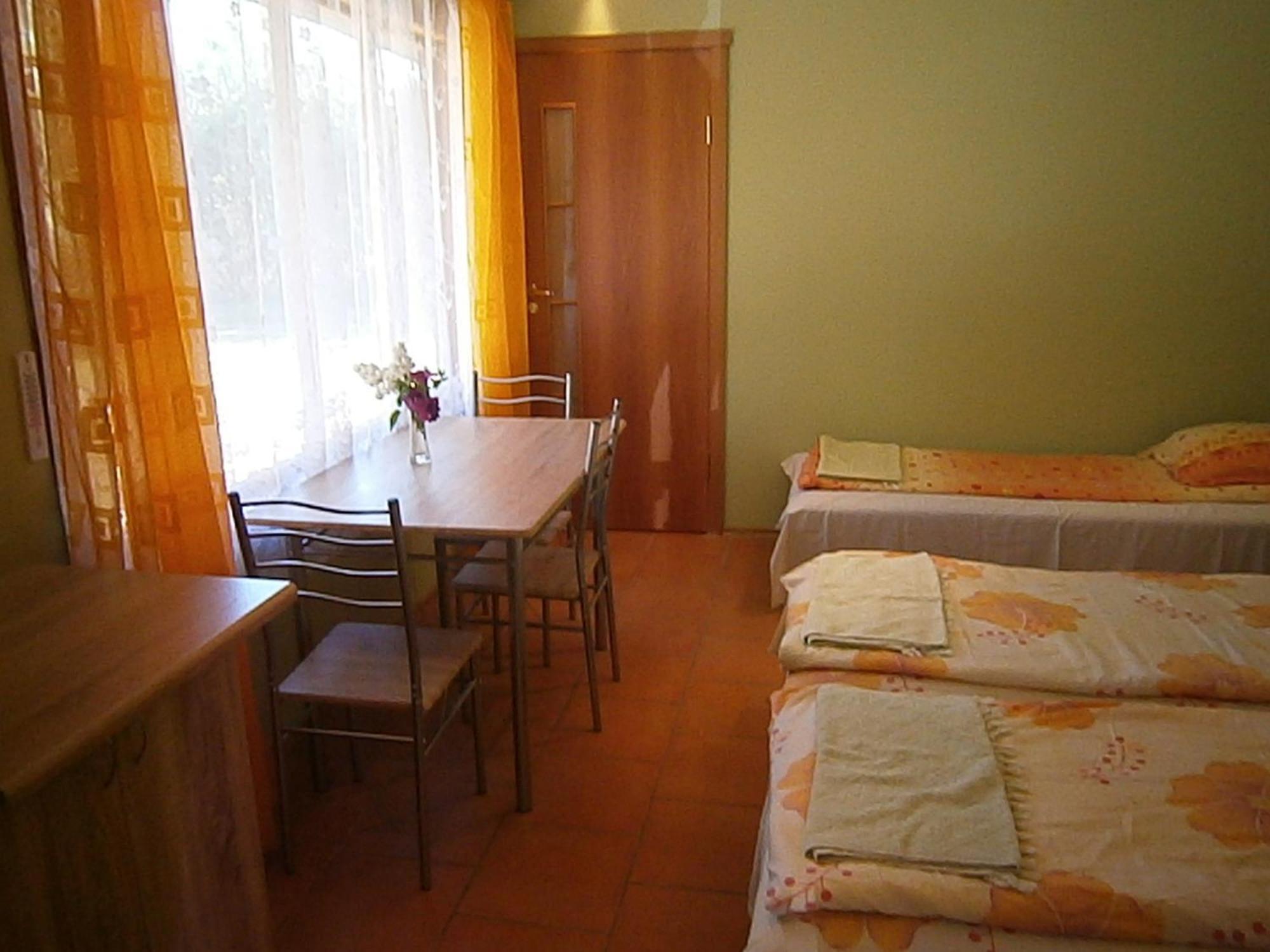 Atmatas Hotel Bernati Phòng bức ảnh