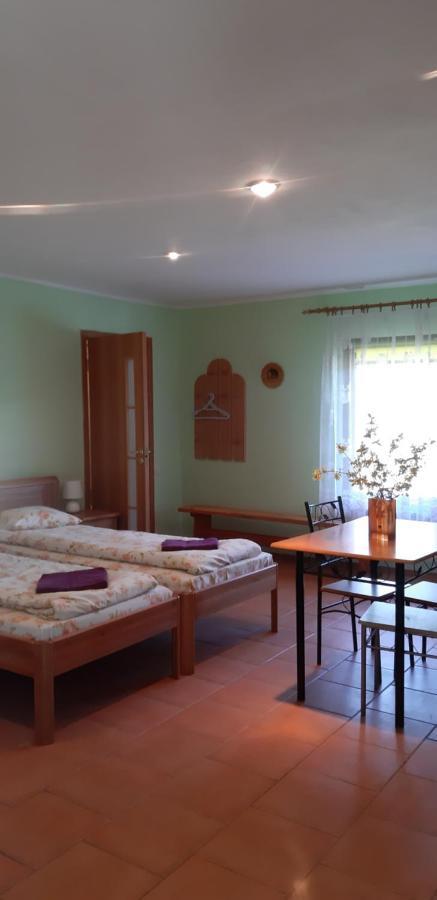 Atmatas Hotel Bernati Ngoại thất bức ảnh